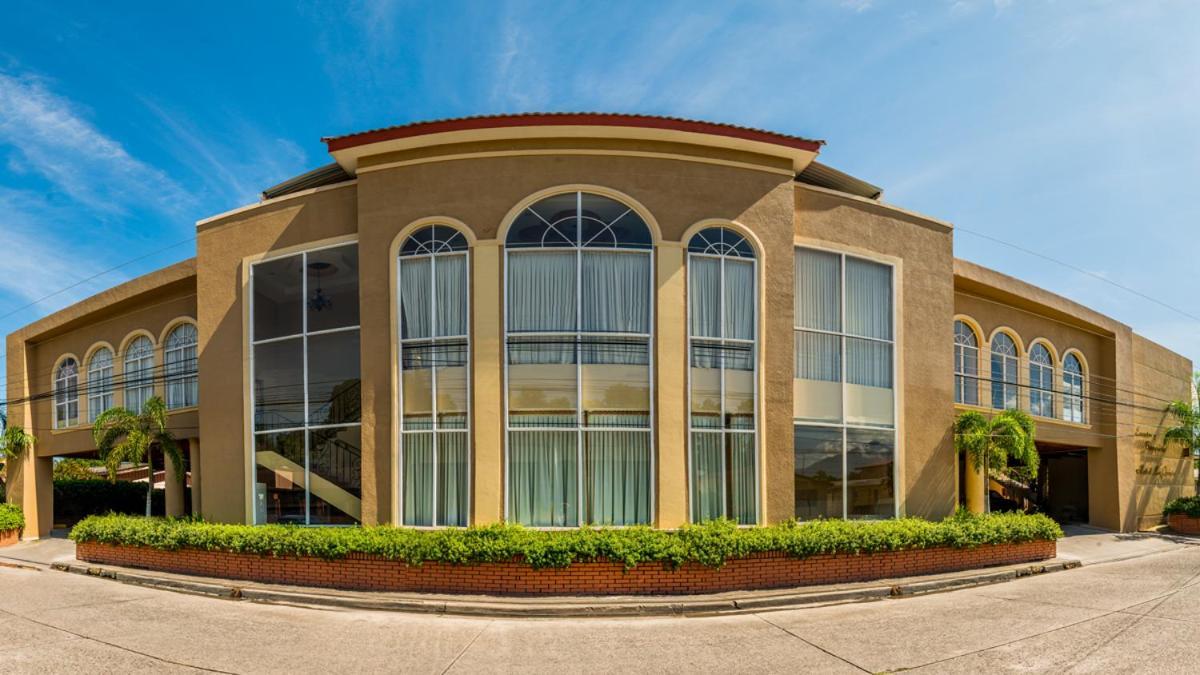 Hotel La Quinta La Ceiba Extérieur photo